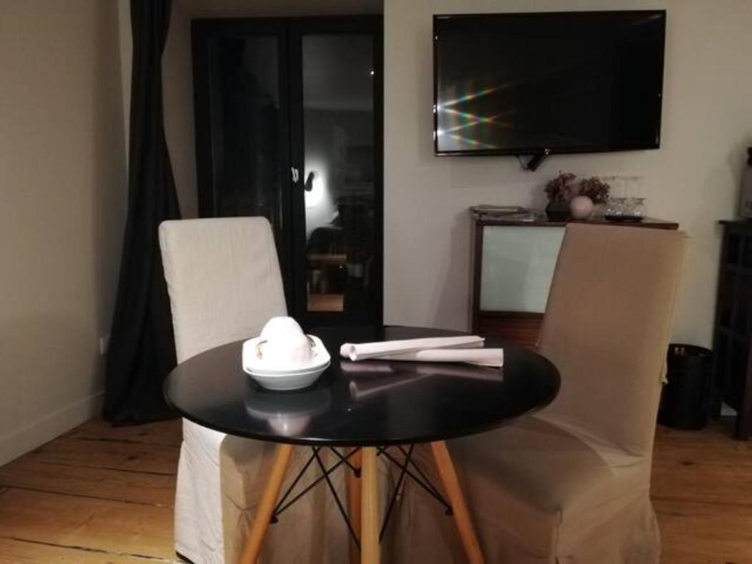 La Tour Gregoire Bed & Breakfast Clermont-Ferrand Eksteriør bilde